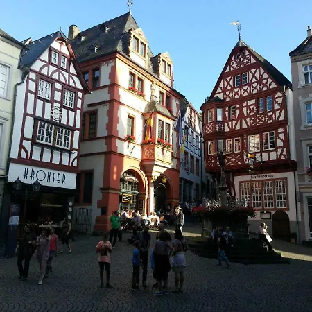 Weinhaus Zum Josefshof Graach