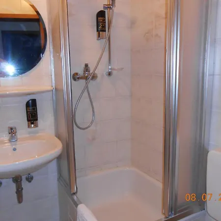 Hotel Weinhaus Zum Josefshof 3*